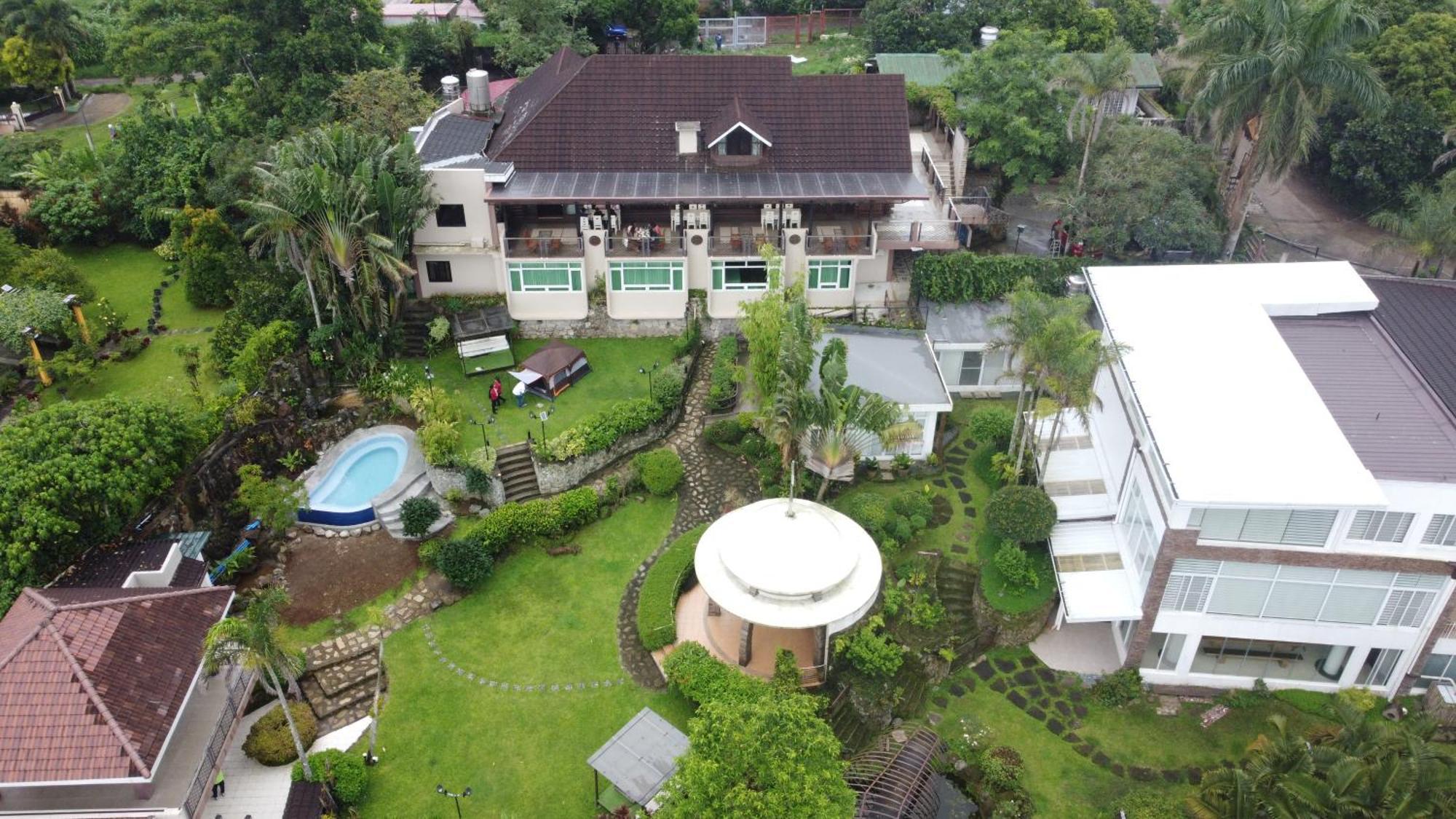 The Lakeview Suites Tagaytay City Exteriér fotografie